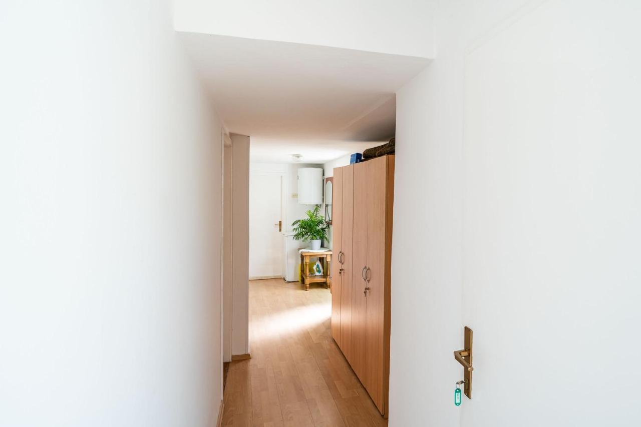 Apartments Lidija Затон Екстериор снимка